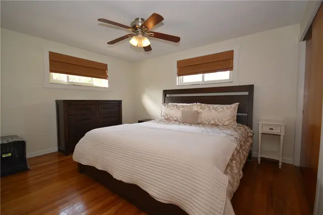 9513 Saratoga Dr gallery image 45