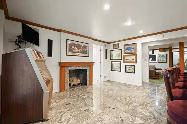 956 Blackburn Road gallery image 11