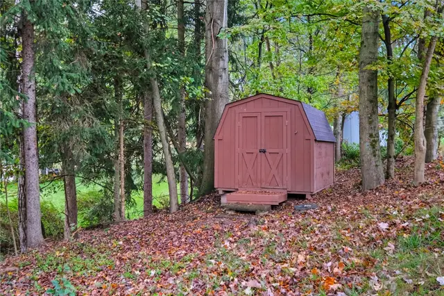 9574 Toft Ct gallery image 27