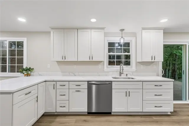 9574 Toft Ct gallery image 34