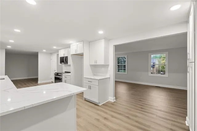 9574 Toft Ct gallery image 36
