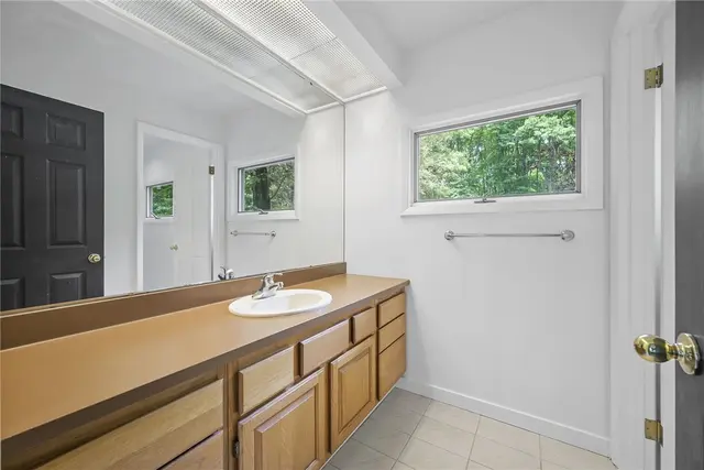 958 Blackburn Road gallery image 24
