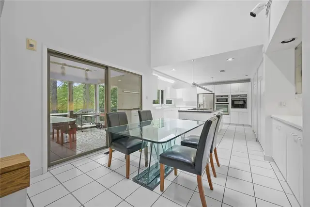 958 Blackburn Road gallery image 48
