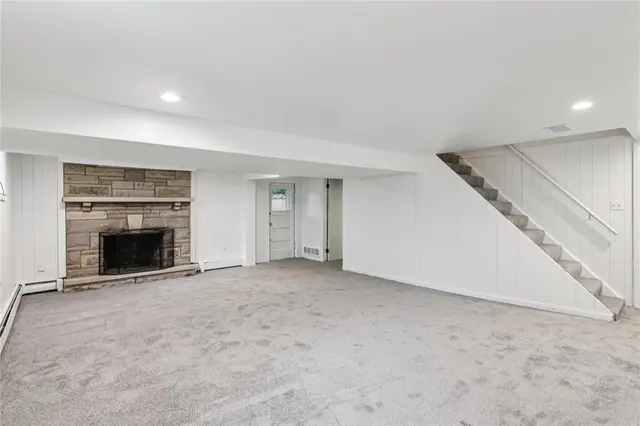 96 Link Ave gallery image 11