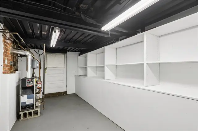 96 Link Ave gallery image 34