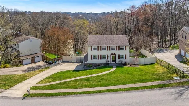 960 Broad Meadow Dr gallery image 4
