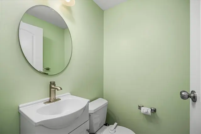 960 Broad Meadow Dr gallery image 18