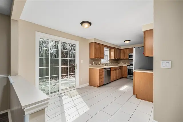 960 Broad Meadow Dr gallery image 21