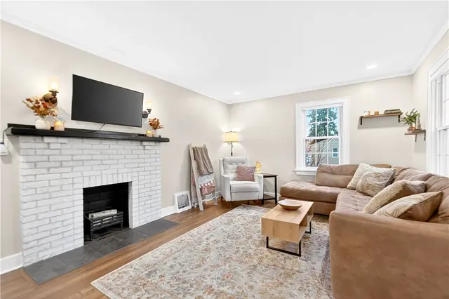 9720 Bellcrest Road gallery image 9