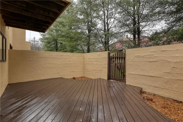 9819 Three Degree Rd gallery image 8