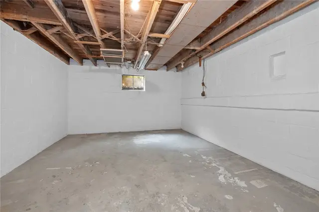 9824 Brant Ave Ext gallery image 16