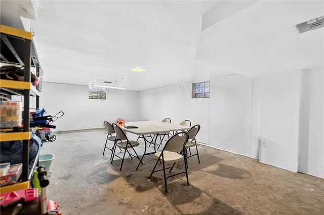9860 Neuhart Blvd gallery image 12