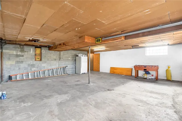 9885 Neuhart Blvd gallery image 41