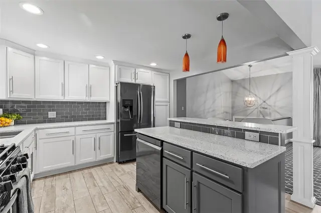 9886 Neuhart Blvd gallery image 9