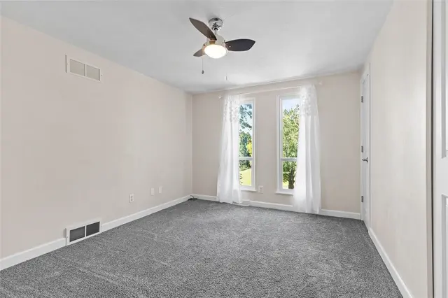 9886 Neuhart Blvd gallery image 22