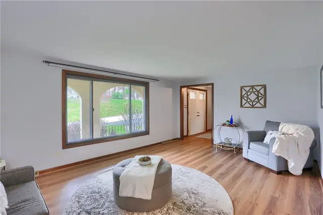 9936 W Moccasin Trl gallery image 7